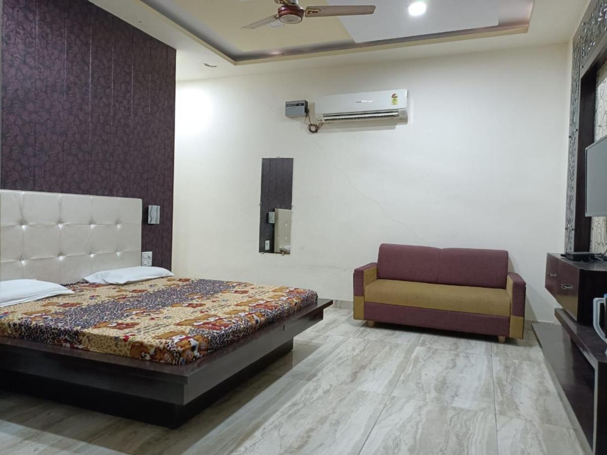 Hotel Prakash Regency Hapur Exteriér fotografie
