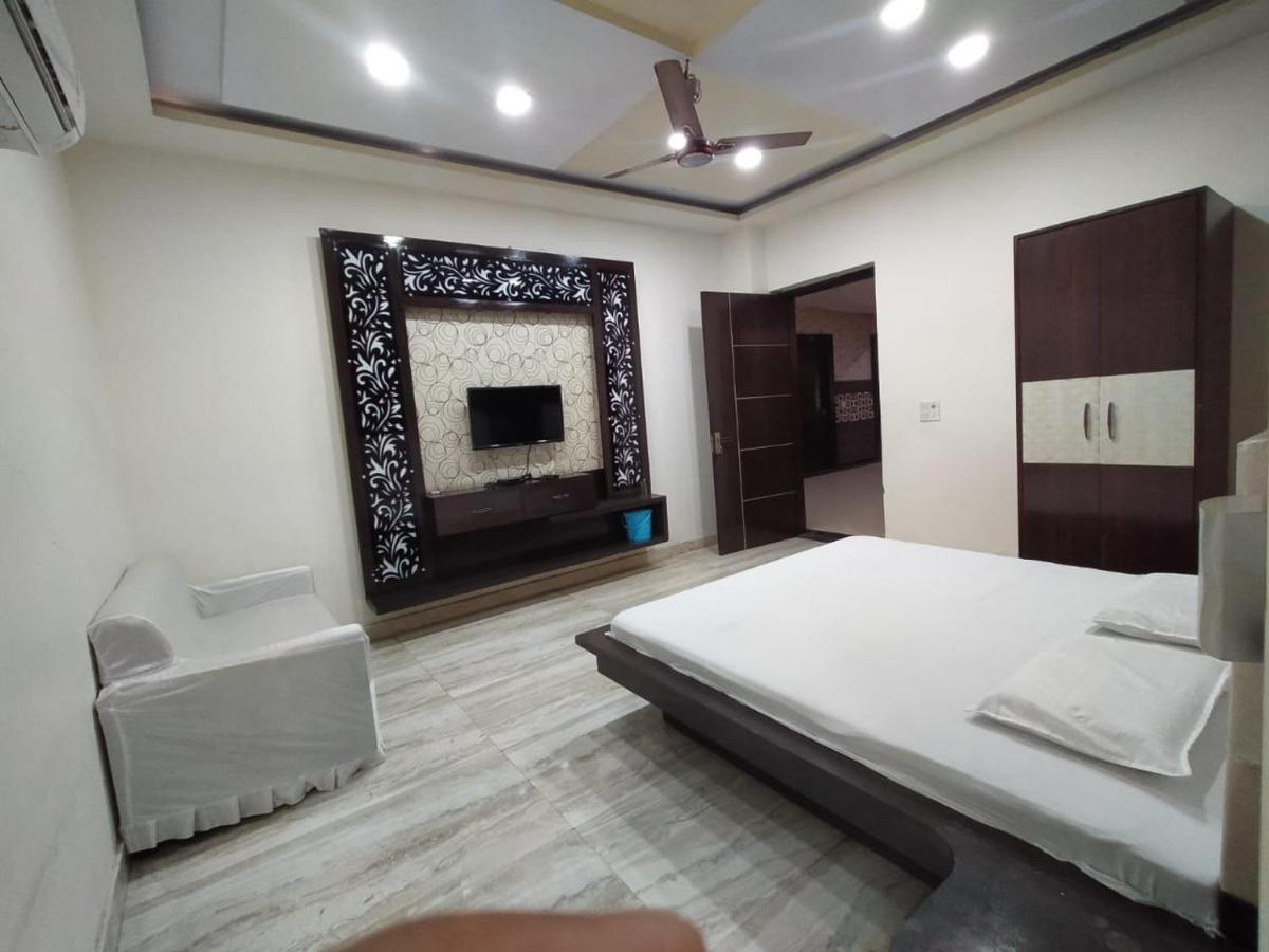 Hotel Prakash Regency Hapur Exteriér fotografie