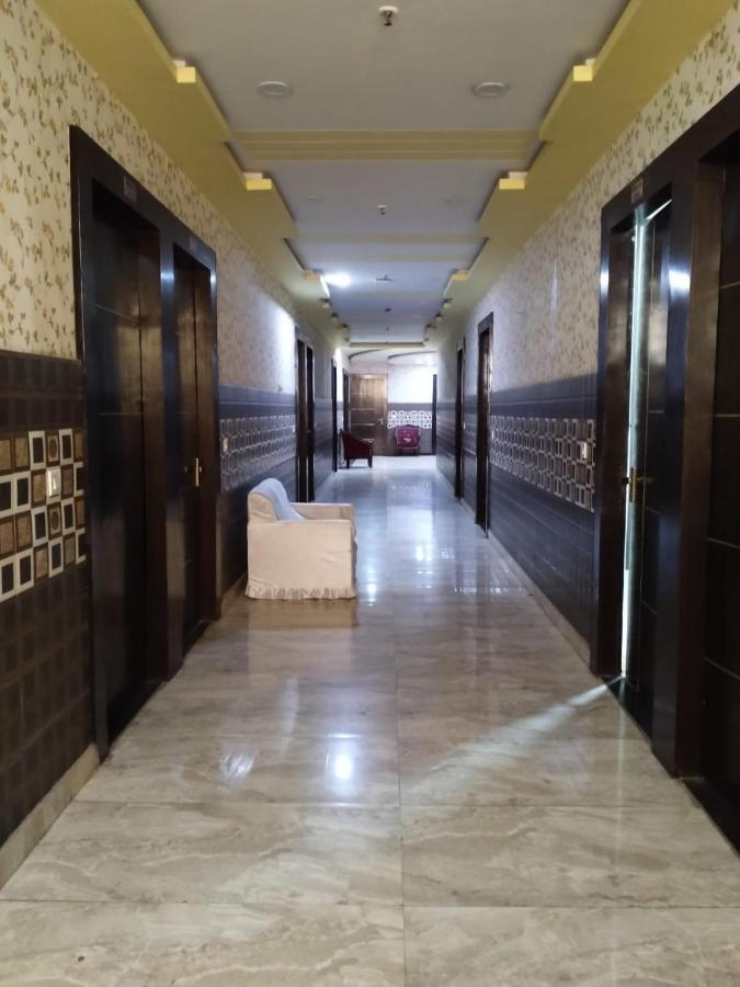 Hotel Prakash Regency Hapur Exteriér fotografie