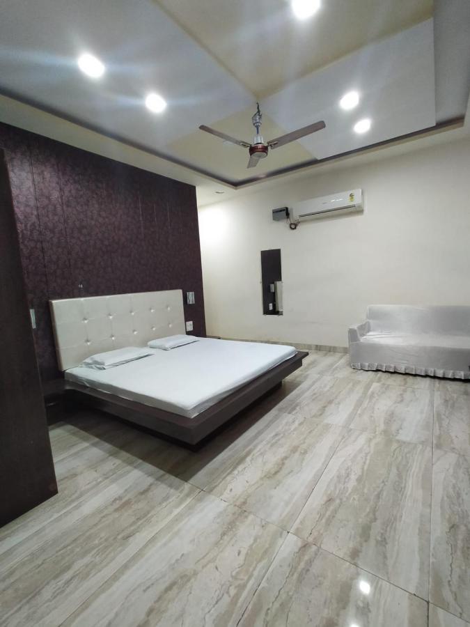 Hotel Prakash Regency Hapur Exteriér fotografie